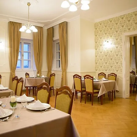 Teleki-wattay Kastélyszálló Hotel Pomáz