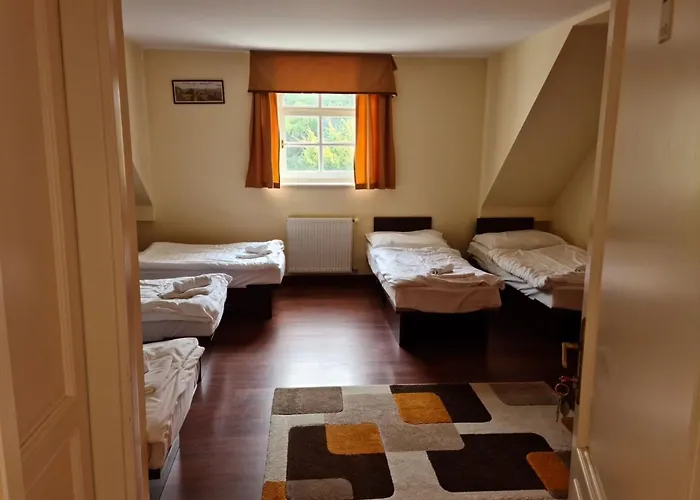 Teleki-wattay Kastelyszallo Hotel
