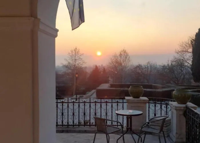 Teleki-wattay Kastelyszallo